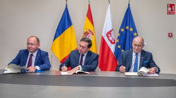 Cumbre trilateral entre ministros AAEE de España, Polonia y Rumanía en Valencia